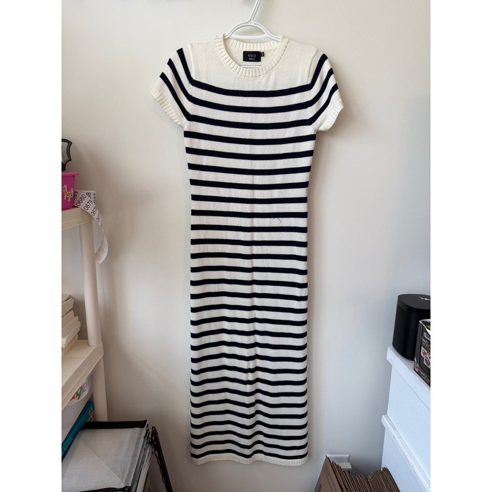 VICI Dolls Striped Sweater Maxi Dress Navy Blue Ivory Short Sleeve Crew Neck M